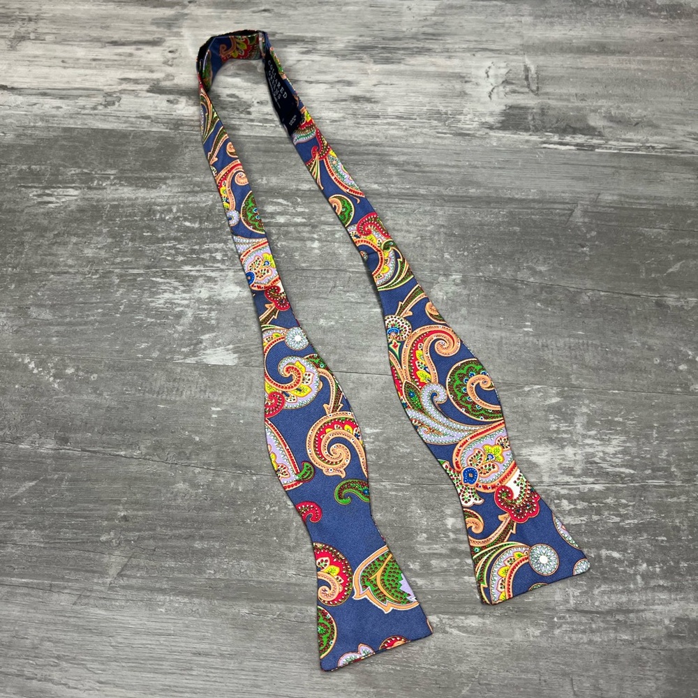Collared Greens Blue Paisley Silk Bowtie Bow Tie